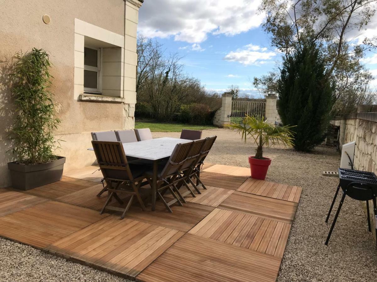 Domaine Des Aubuis Villa Chinon Exterior photo